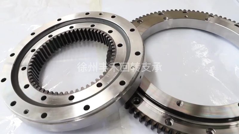 轴承型号选择的关键因素解析**